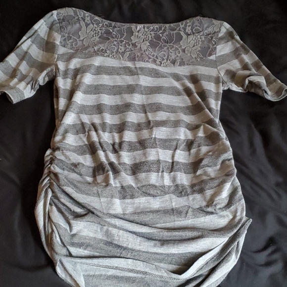 Maternity top - Picture 2 of 4